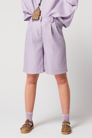 Bermudas Lilás