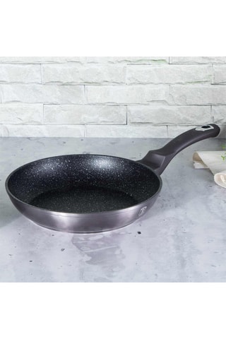 Frigideira Metallic Line Carbon Pro Edition - 24 cm