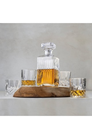 Serviço de whisky em cristal