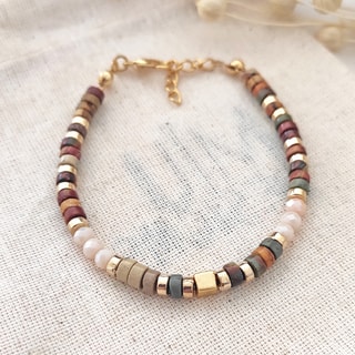 Pulseira de pérolas - Latão banhado a ouro