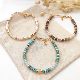 Pulseira de pérolas - Latão banhado a ouro 