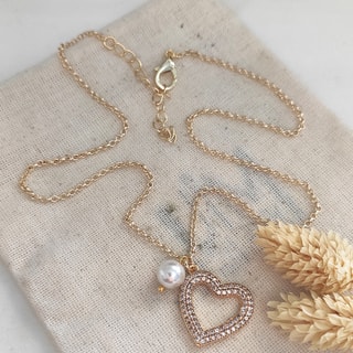 Colar pendente em coração - Latão folheado, banhado a ouro, pérolas & pedras de zircão 
