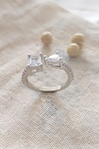 Anel Zirconitas