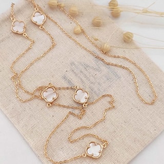Colar com trevos madrepérola - Latão banhado a ouro