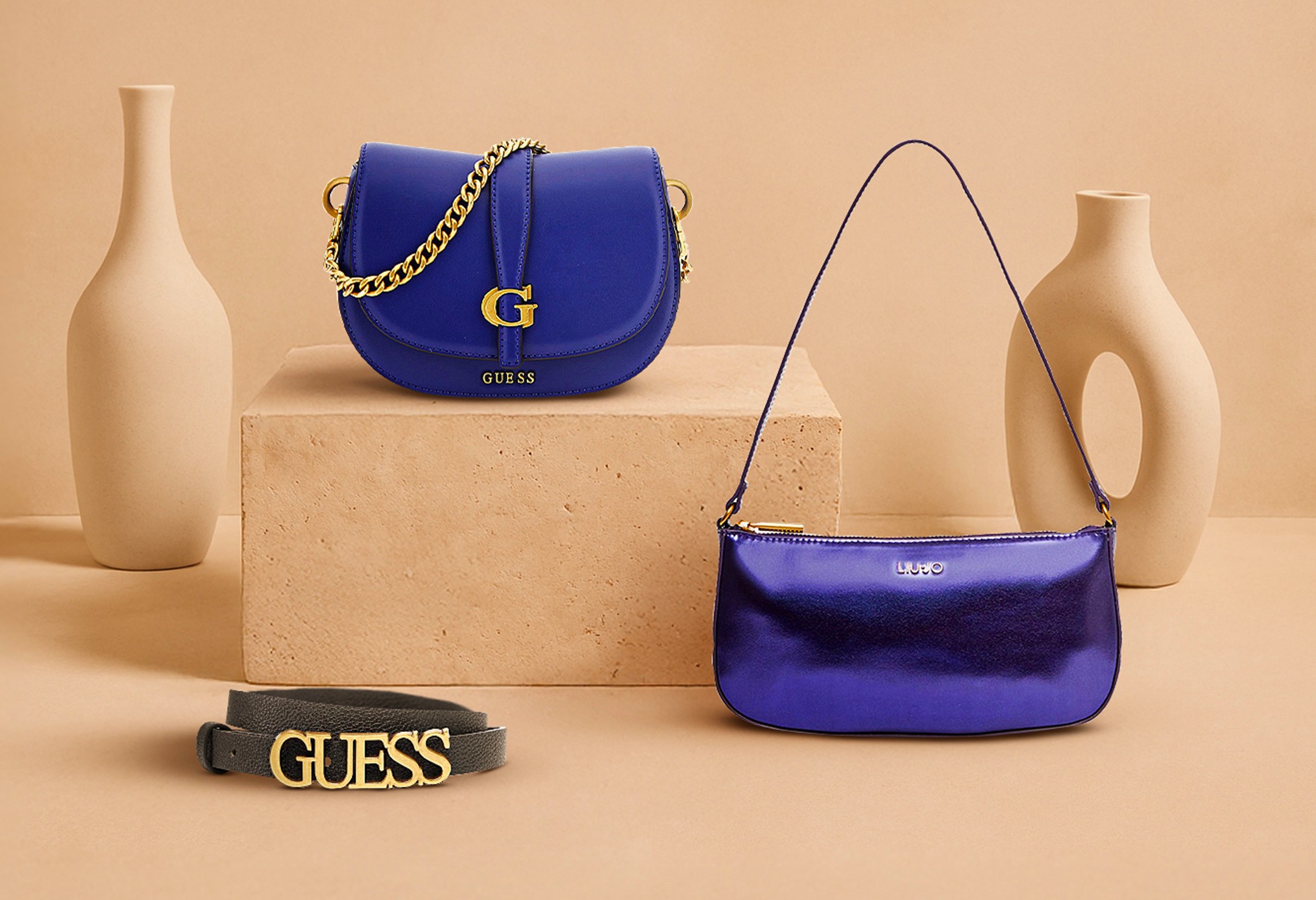GUESS en vente flash chez SHOWROOMPRIVÉ