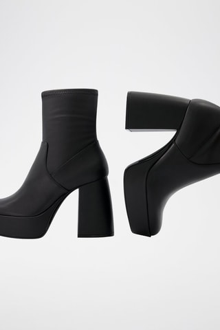 Botins com plataforma - Preto