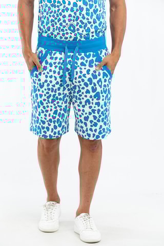 Bermudas Azul-celeste e branco