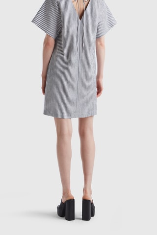 Vestido direito - Preto e branco