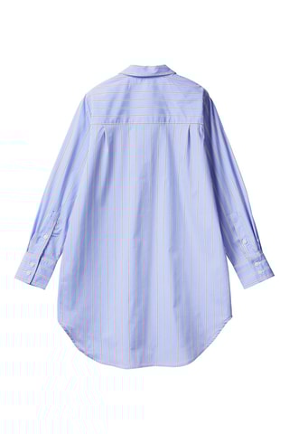 Camisa Azul-celeste e vermelho