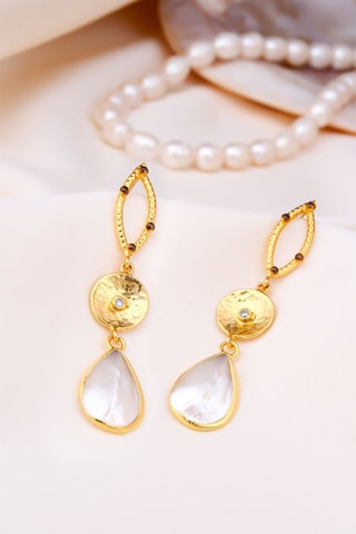 Boucles d'oreilles dorées à l'or fin jaune - Nacre