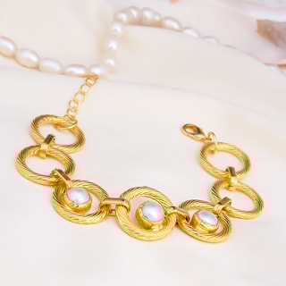 Bracelet - Laiton plaqué or & perles blanches 