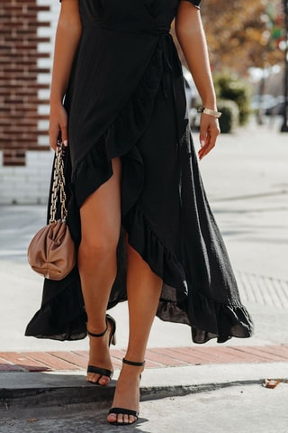 Vestido estilo envelope Preto