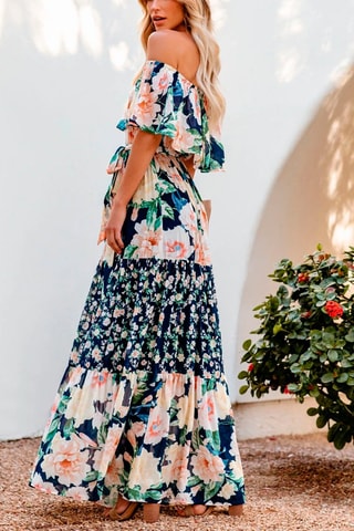 Vestido Cru e azul-marinho