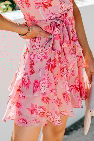 Vestido aos folhos Rosa