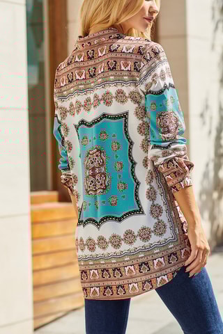 Camisa Cru e turquesa