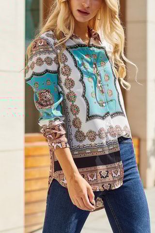Camisa Cru e turquesa