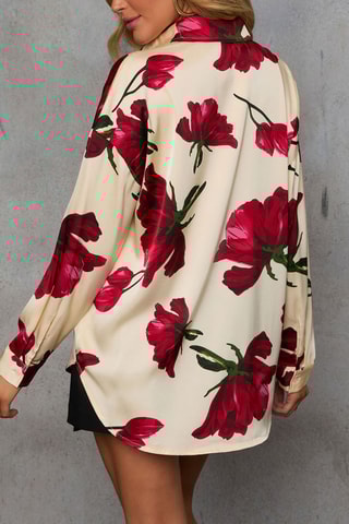 Camisa - Cru e vermelho