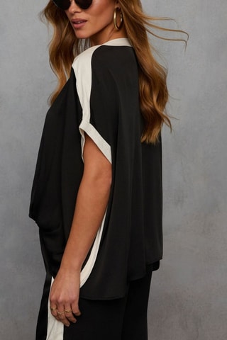 Blusa - Preto e branco