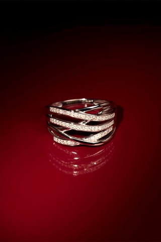 Anel Nos Chemins Ouro branco e diamantes