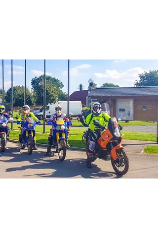Coffret Randonnée moto de 4h avec équipement de pilote intégral et collation