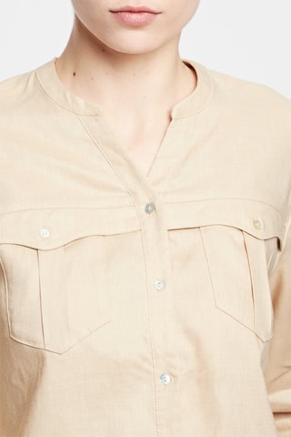 Camisa em linho - 
Bege