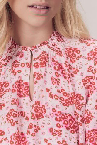 Blusa Taek Branco e vermelho