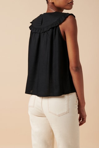 Top - 
Preto