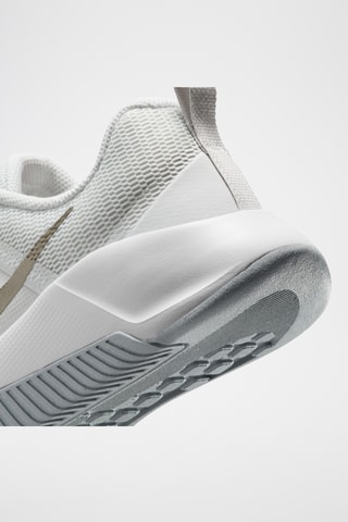 Nike MC Trainer 3 - Gris clair et blanc