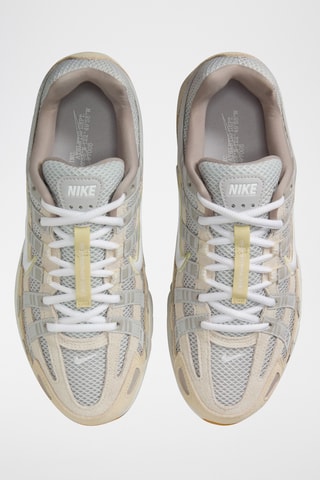 Nike P-6000 en cuir - Beige
