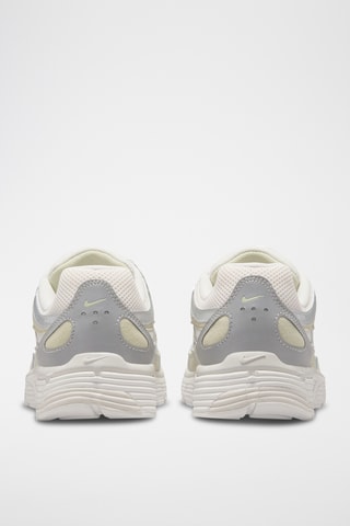 Nike P-6000 - Argenté et ivoire