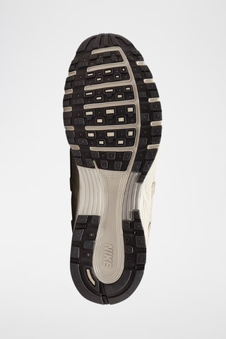 Nike P-6000 SE en cuir - Ecru