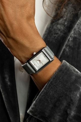 Montre à quartz en cuir et diamant