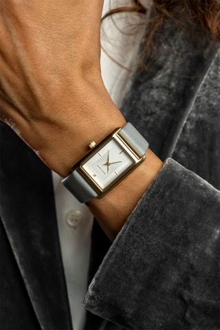 Montre à quartz en cuir et diamant
