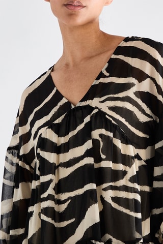 Vestido trapézio - Preto
