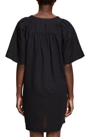 Vestido trapézio em linho - Preto