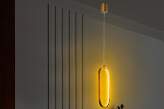 Candeeiro suspenso LED Can Dourado