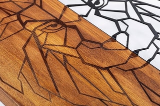 Decoração de parede em madeira King1 - 47,5 x 58 cm - Imitação de nogueira e preto