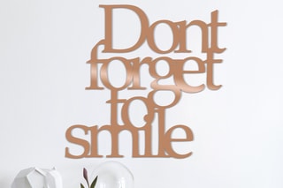 Decoração de parede Dont Forget To Smile - 70 x 67 cm - Dourado