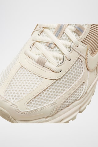 Nike Zoom Vomero 5 en cuir - Ivoire