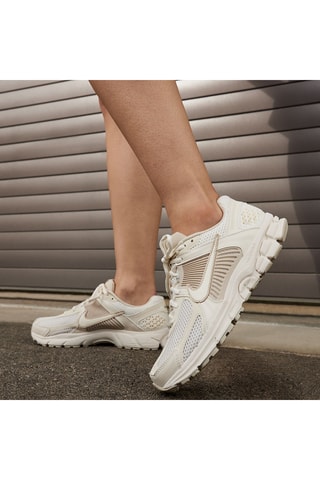 Nike Zoom Vomero 5 en cuir - Ivoire