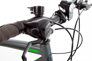 Vélo trekking pro - Gris et noir