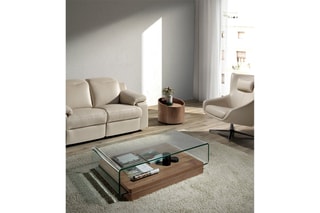 Table d'appoint ovale 1 tiroir 
Imitation noyer