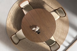 Table à manger en bois de noyer - 140 x 140 x 76 cm