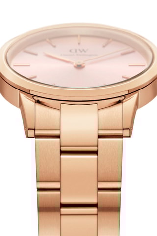 Montre à quartz en acier Iconic Link - 28 mm - Doré rose