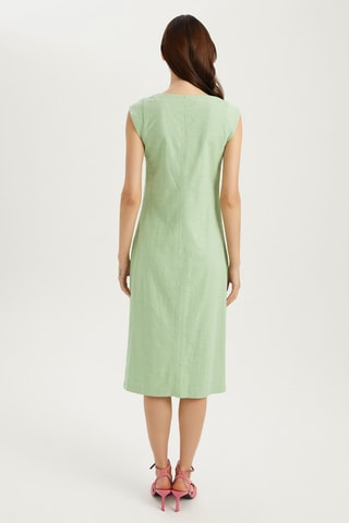 Vestido direito sem mangas 
Verde-claro