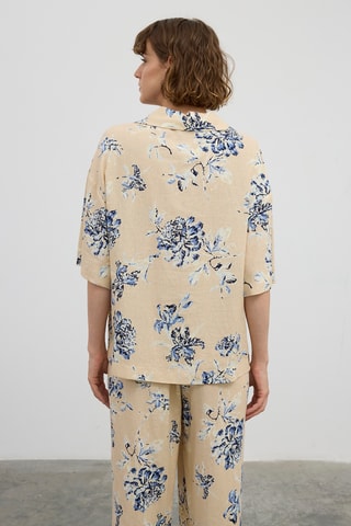 Camisa em linho - Bege