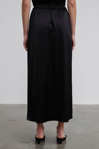 Saia midi - Preto