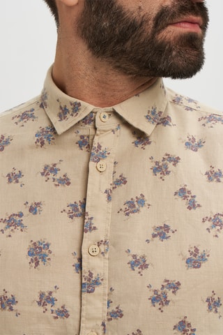 Camisa em linho - Bege
