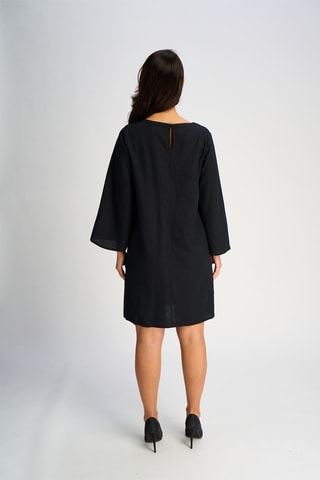 Vestido trapézio em linho - Preto