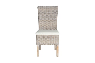 2 chaises - 
Naturel et blanc